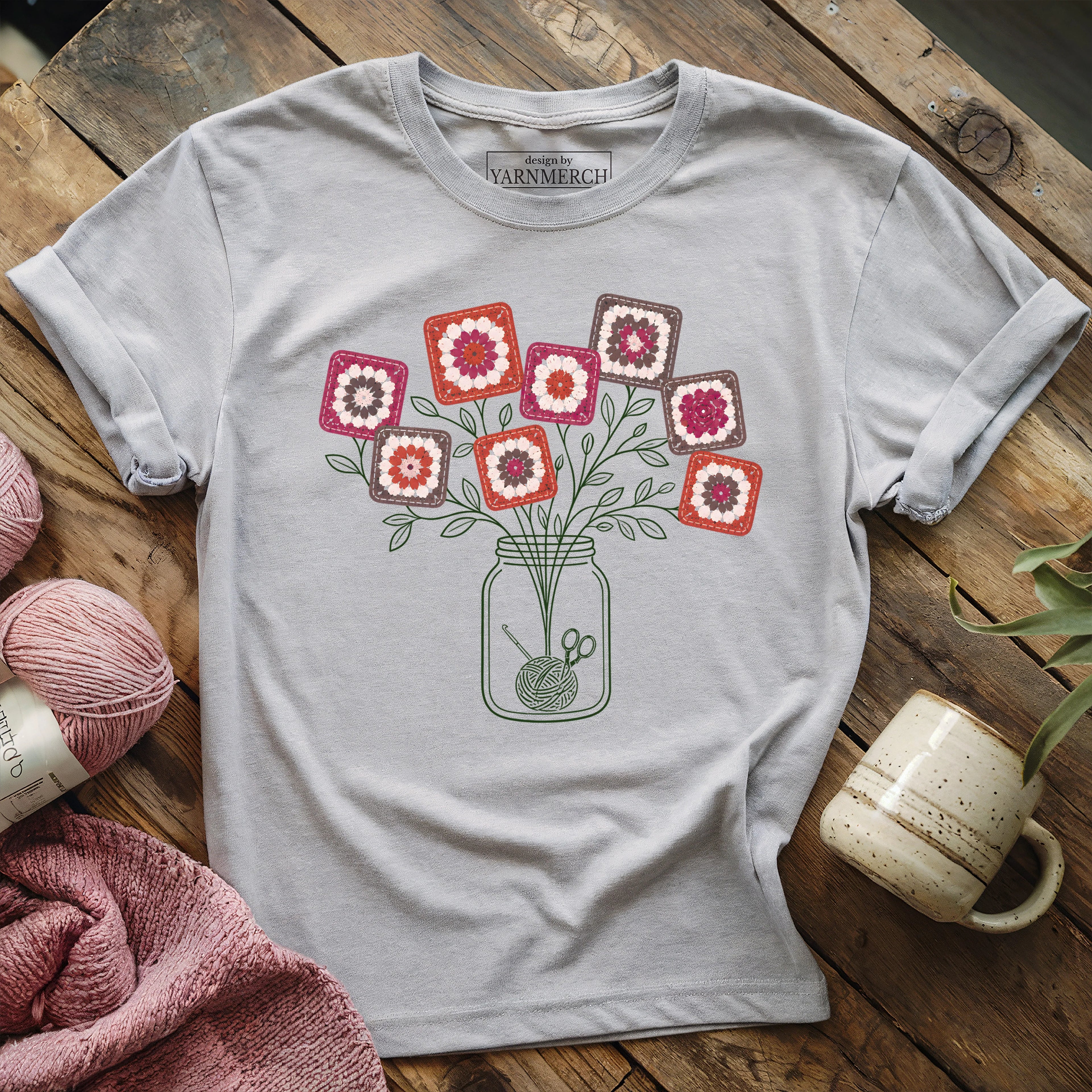Red Granny Square Flower Jar T-shirt